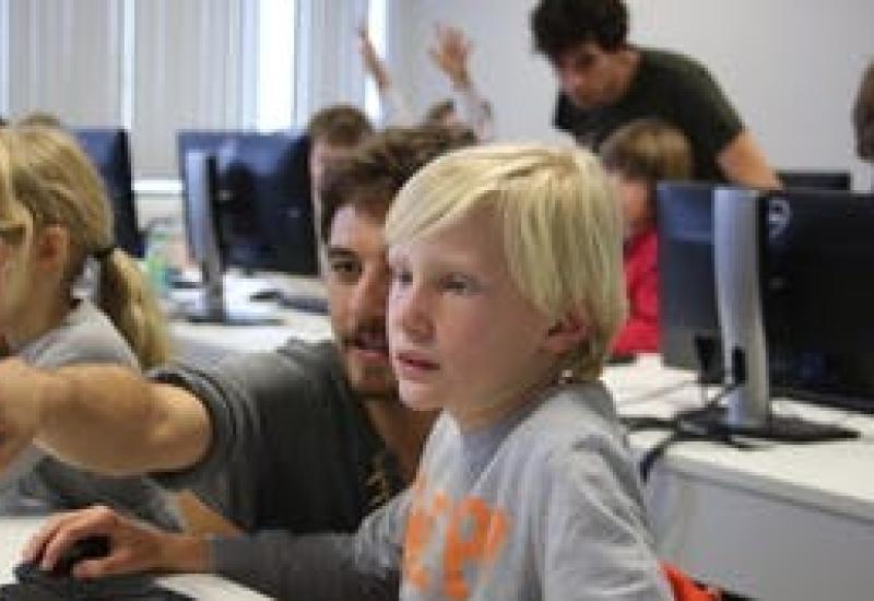 Leer programmeren met CodeFever in jouw buurt - ByteBusters Level 2 (8-11 jaar) © VZW CodeFever